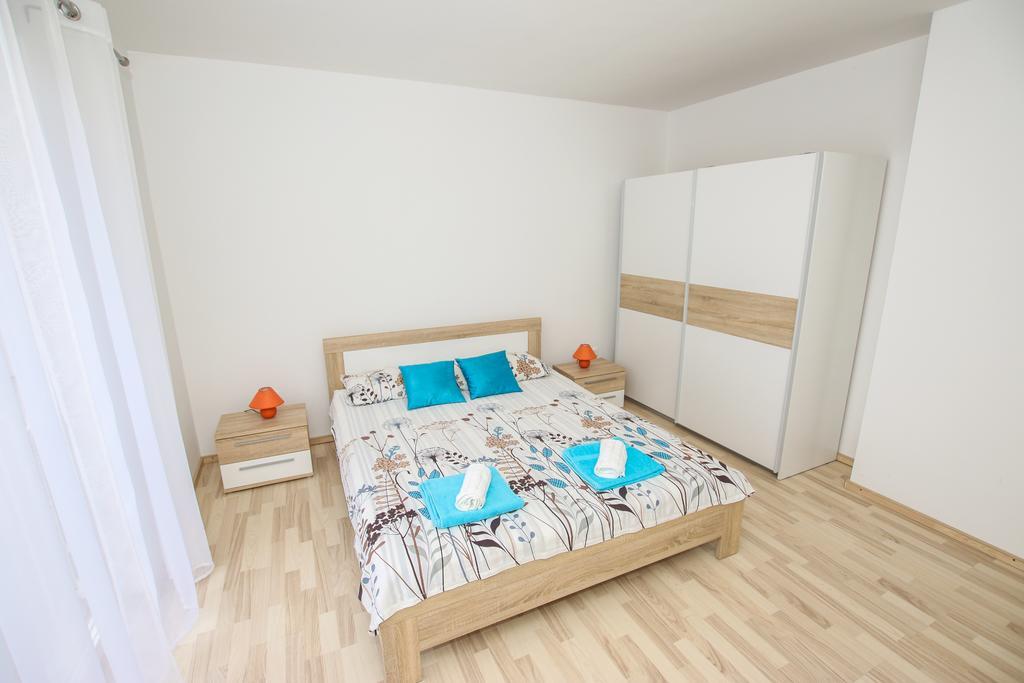 Apartment Bojan Porec Bagian luar foto